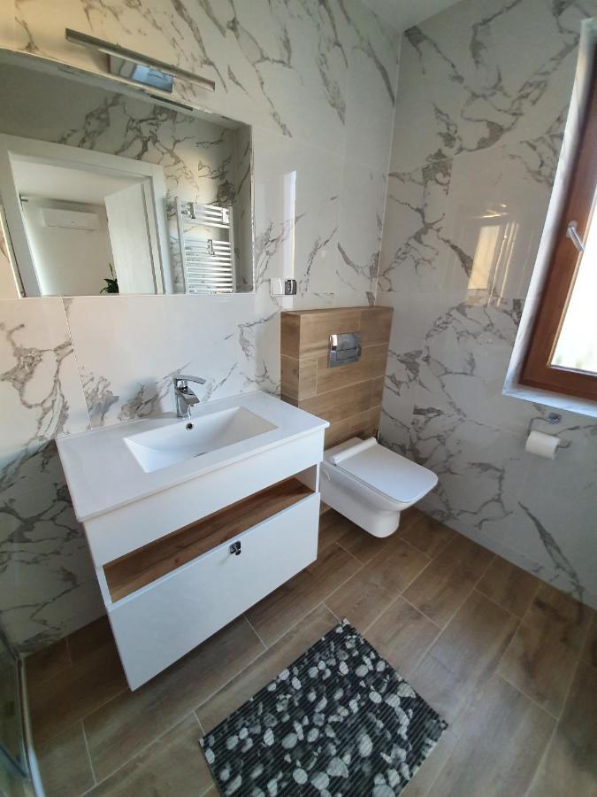 Apartment Alexandra *